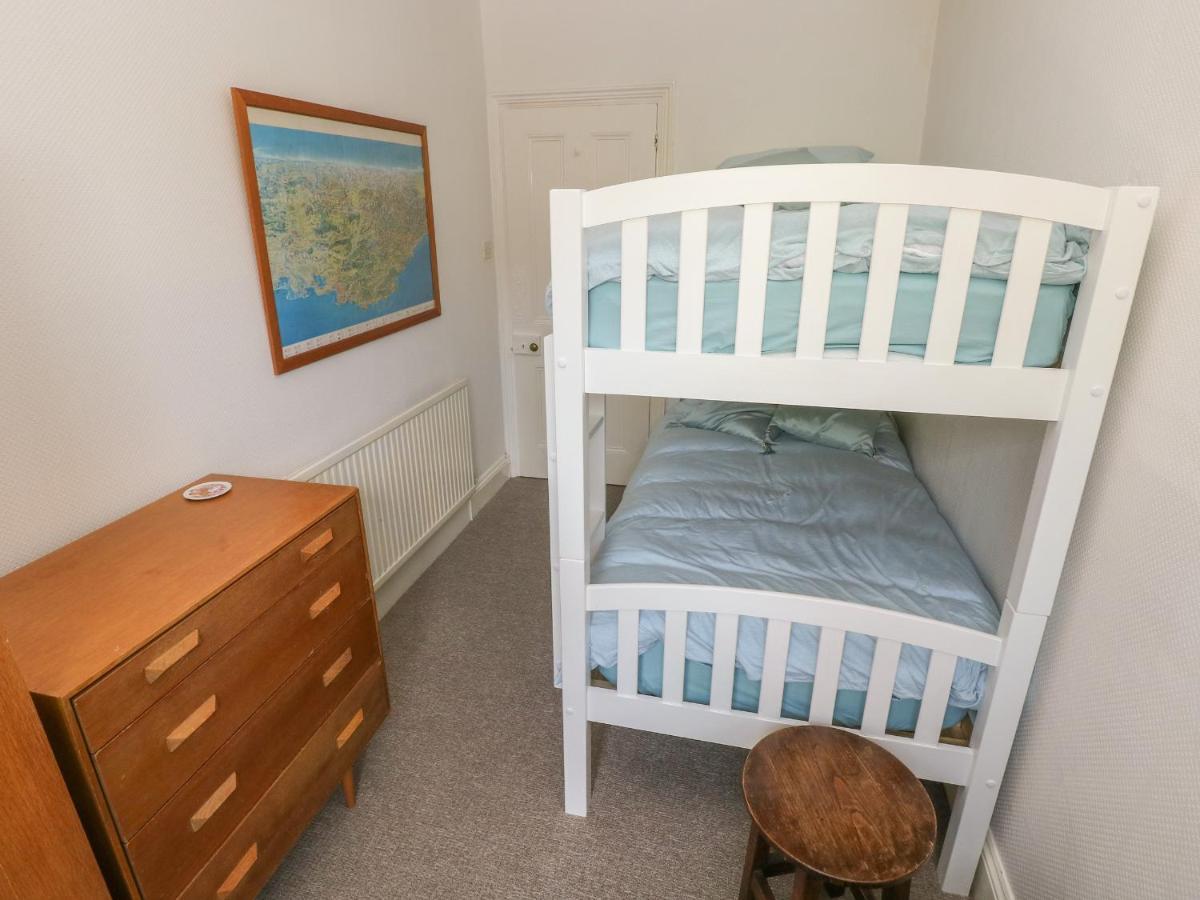 彭布罗克Hawthorn House别墅 外观 照片